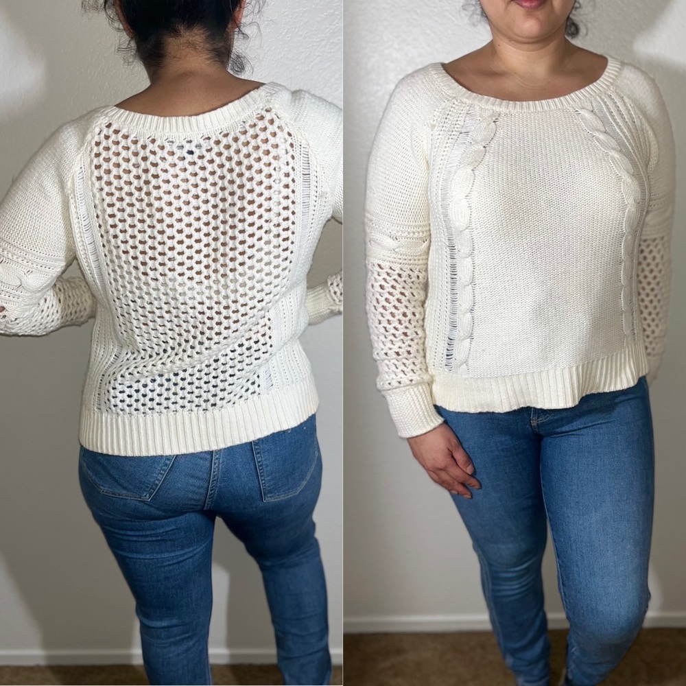 American Eagle White Sweater Medium
